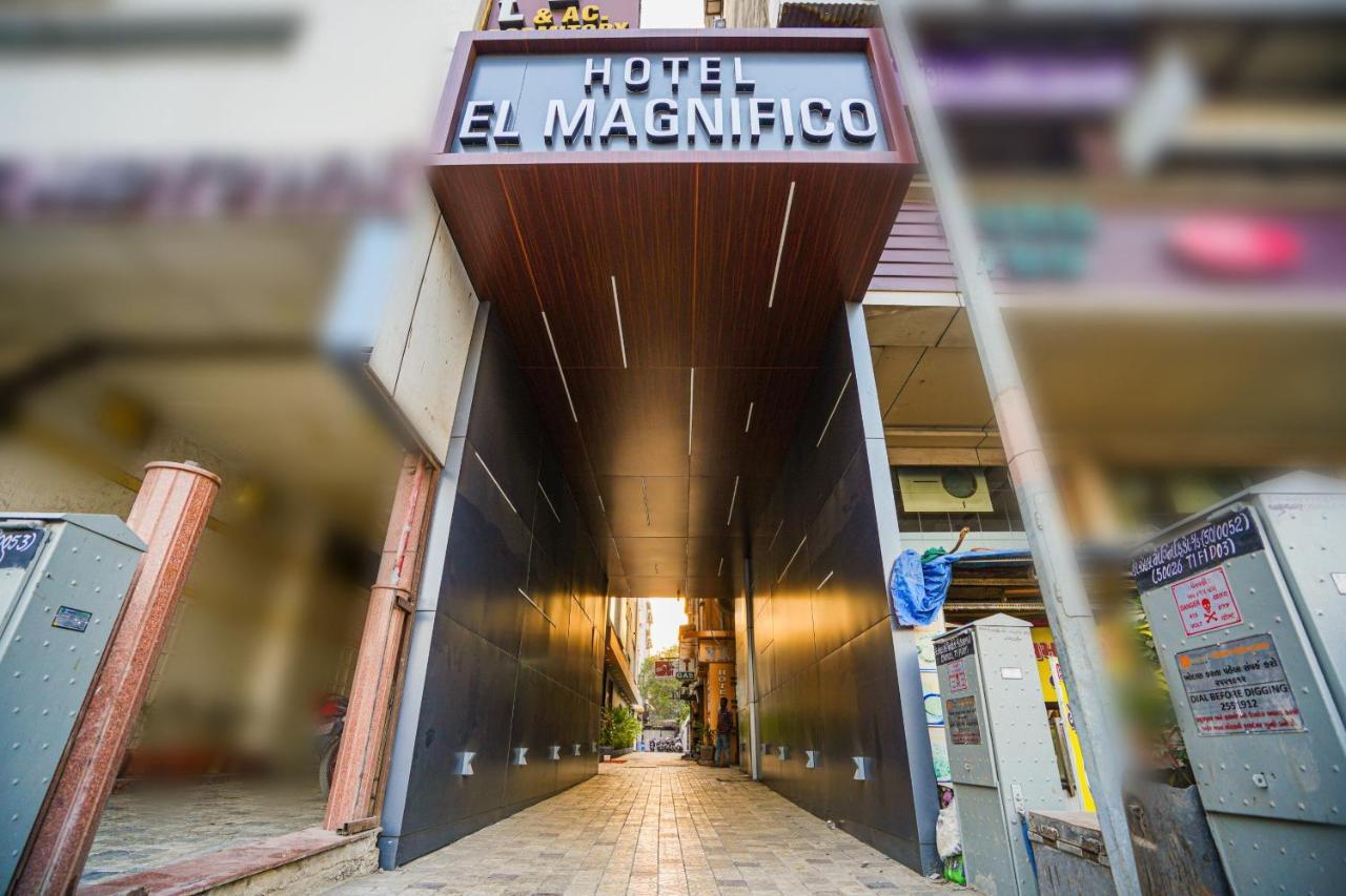 Hotel El Magnifico سورات المظهر الخارجي الصورة